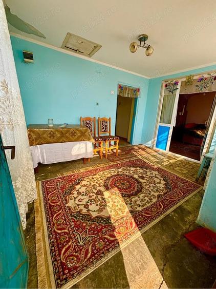 Casă cu 3 camere cu Teren 1000 Mp în Vădăstrița