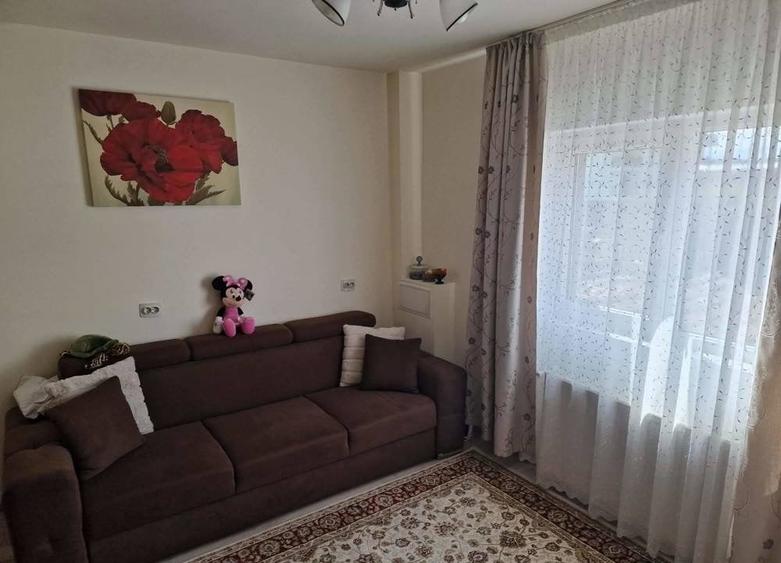 Duplex cu 5 camere cu Canalizare în Florești