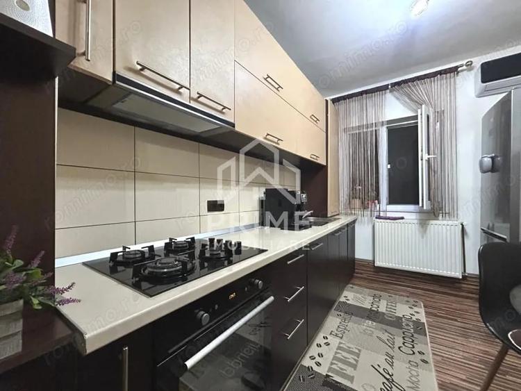Apartament cu 2 camere decomandat în Central