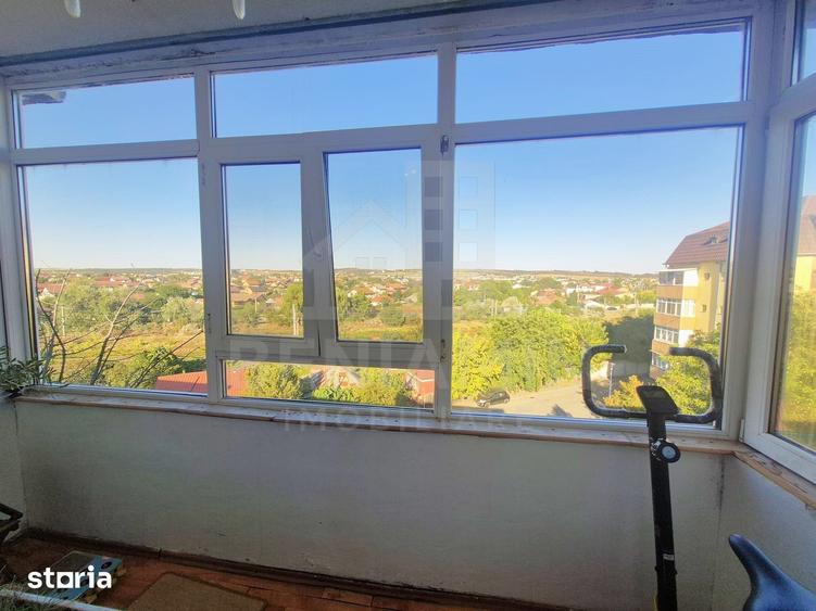 Apartament cu 3 camere semidecomandat în Lăpuș Argeș