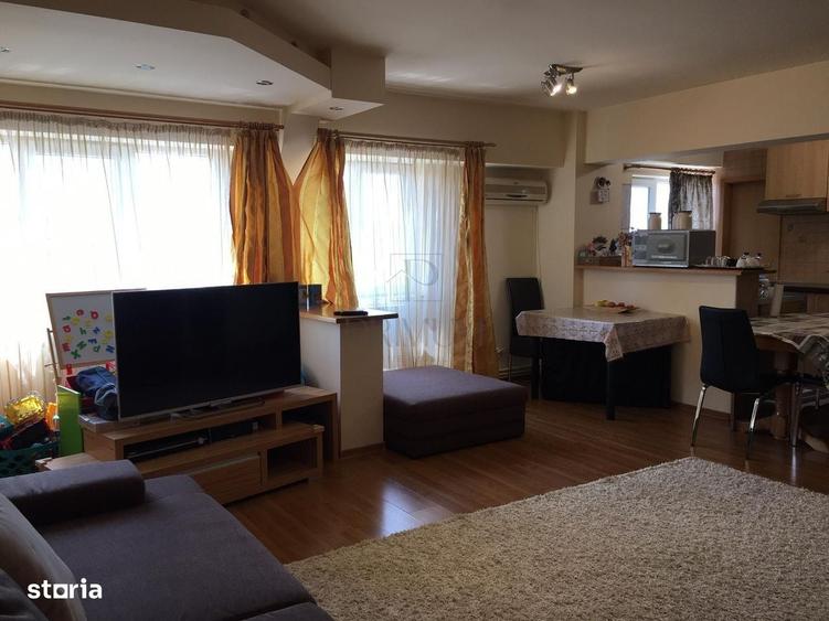 Apartament cu 4 camere decomandat în Simion Bărnuțiu