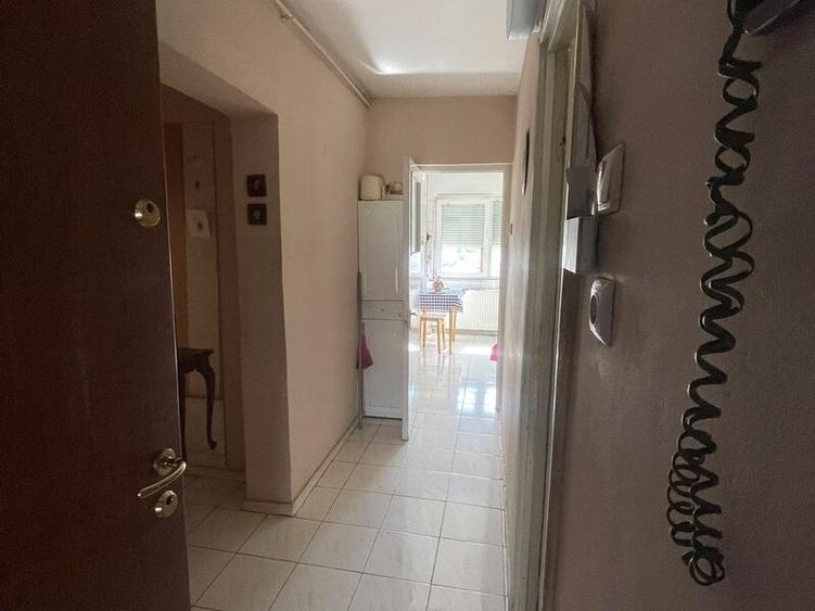 Apartament cu 2 camere decomandat în Dorobanți