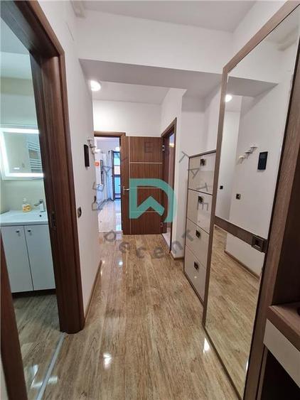 Apartament cu 2 camere decomandat, mobilat în Tractorul