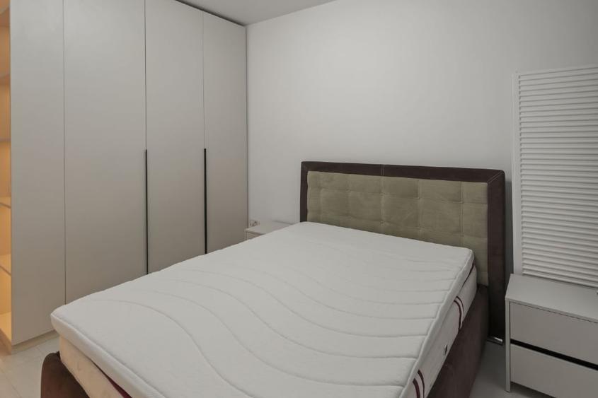 Apartament cu 2 camere decomandat în Parcul Carol