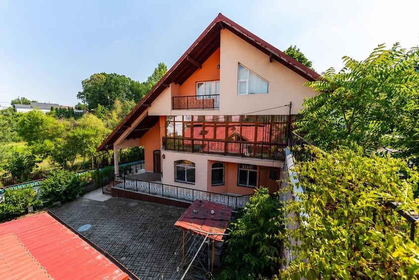 Casă individuală cu 6 camere cu Canalizare în Găvana