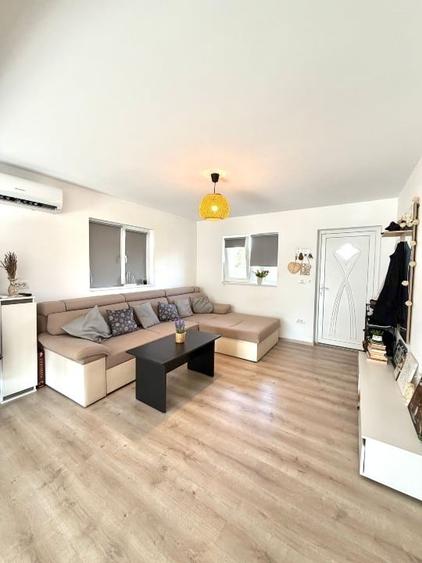 Casă individuală cu 2 camere cu Teren 300 Mp în Ghioroc