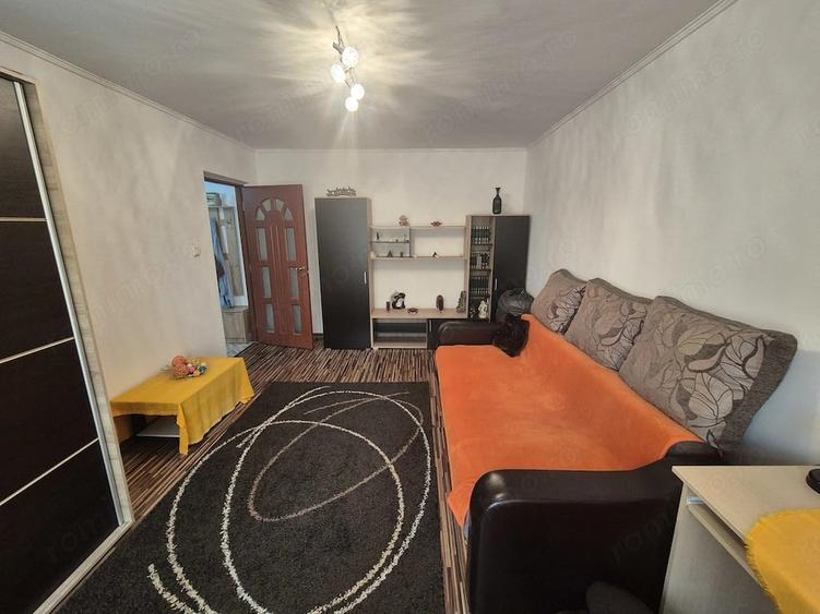 Apartament cu 2 camere decomandat în Micro III