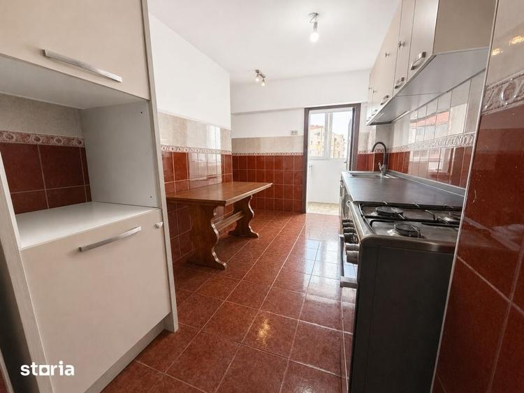 Apartament cu 3 camere în Dârste