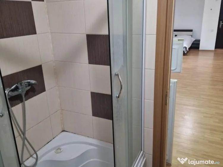 Garsonieră în Cornișa