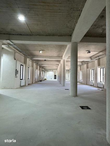 Spațiu comercial, de 750 mp, în Bod