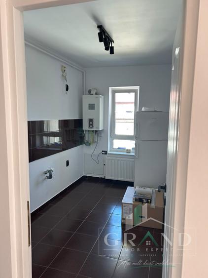 Apartament cu 2 camere decomandat în Mărăști