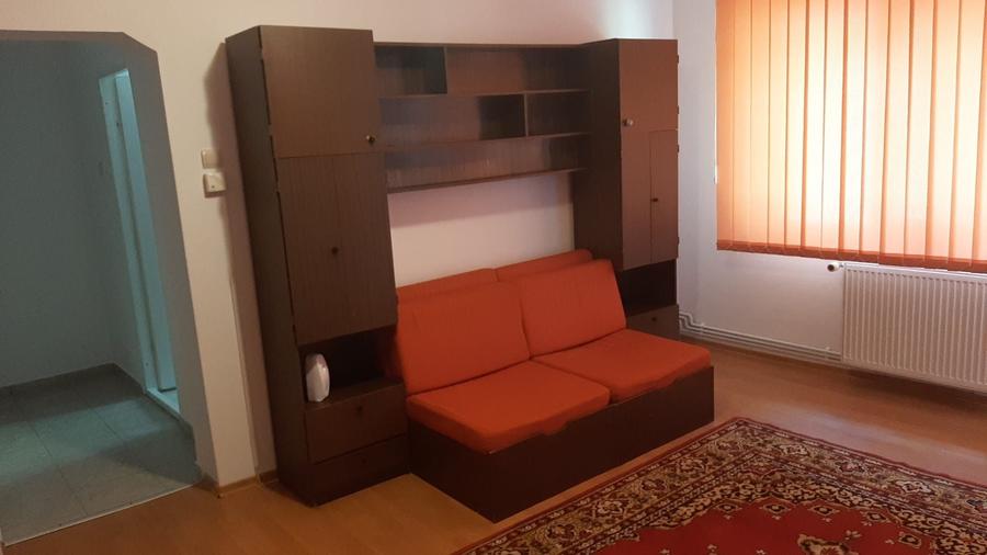 Apartament cu 2 camere semidecomandat în Tătărași