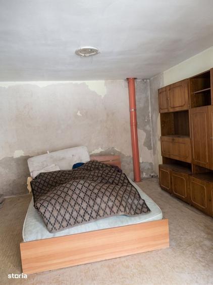 Casă cu 4 camere cu Teren 440 Mp în Central