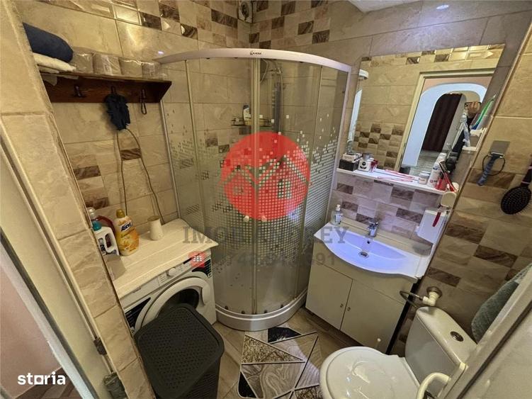Apartament cu 4 camere decomandat în Vest