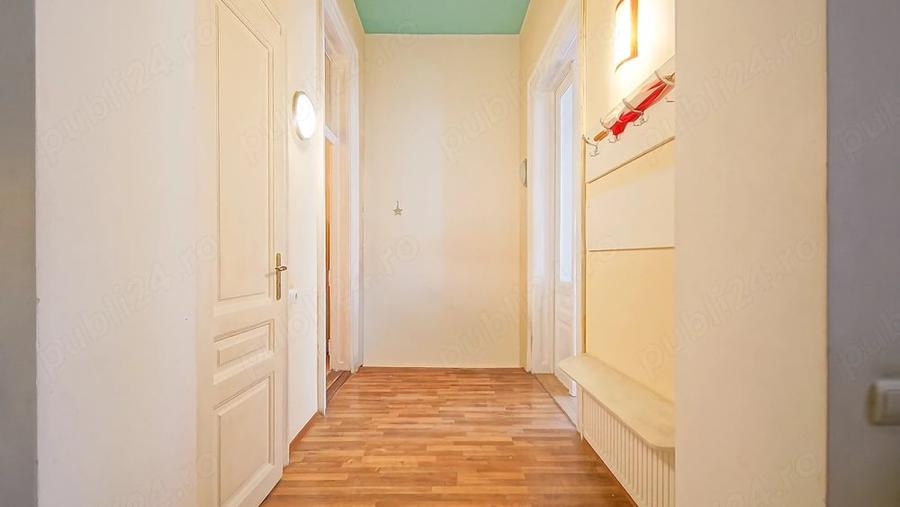 Apartament cu 3 camere decomandat în Centrul Istoric