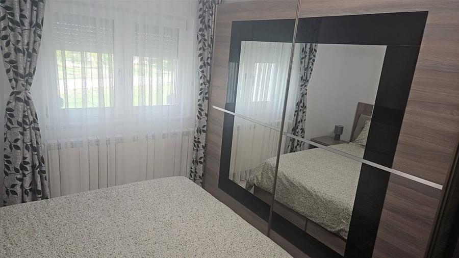 Apartament cu 2 camere decomandat în Exterior Vest