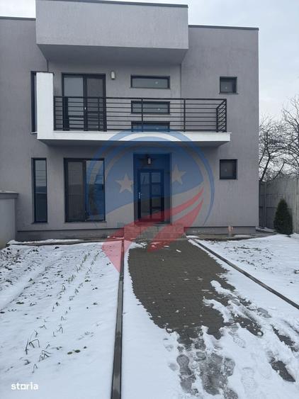 Casă cu 4 camere în Șimnicu de Jos