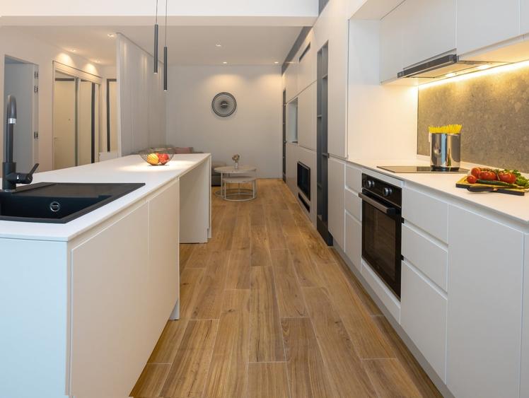 Apartament cu 2 camere decomandat, mobilat în Ultracentral