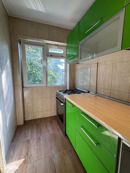 Apartament cu 3 camere semidecomandat în Sălaj