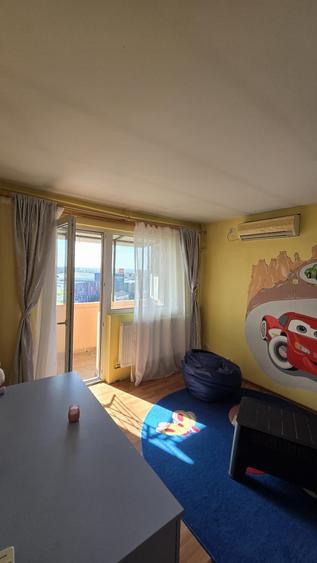 Apartament cu 2 camere decomandat în Exterior Vest