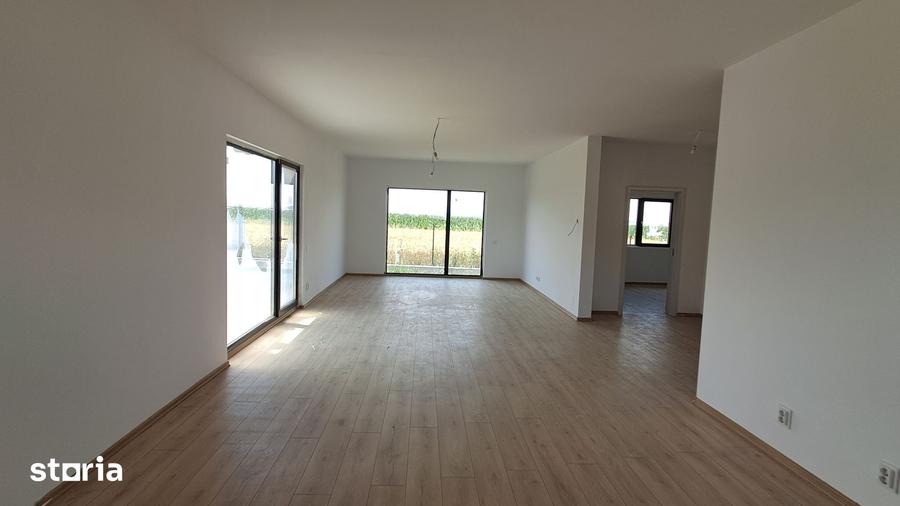 Casă cu 3 camere cu Teren 484 Mp în Prejmer