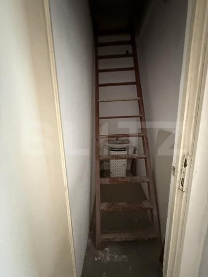 Casă cu 5 camere cu Teren 539 Mp în Central