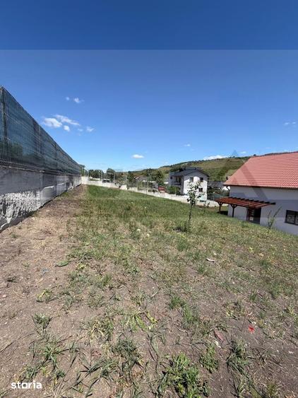 Casă cu 5 camere cu Teren 1000 Mp în Baciu