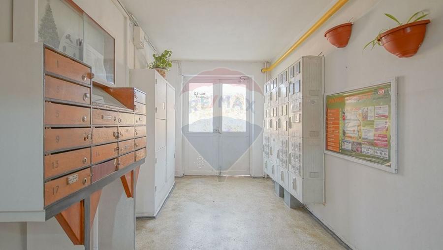 COMISION 0% | Apartament cu 2 camere | Decomandat | Zona Tractorul - 15