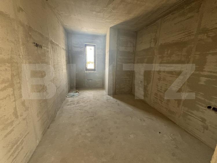 Apartament cu 3 camere decomandat în Micro 17