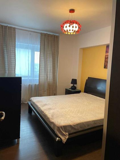 Apartament cu 3 camere decomandat în Cug