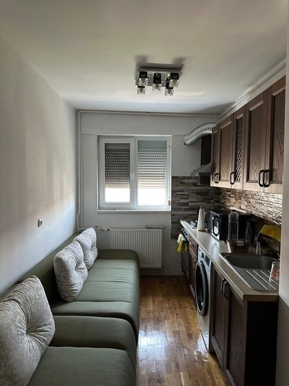 Apartament cu 2 camere semidecomandat în Titan