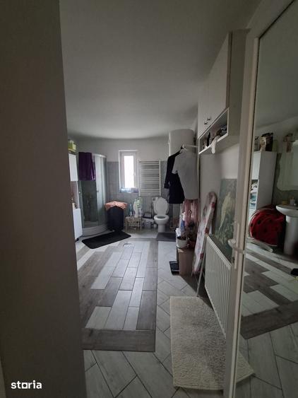 Casă cu 5 camere cu Teren 630 Mp în Miroslava