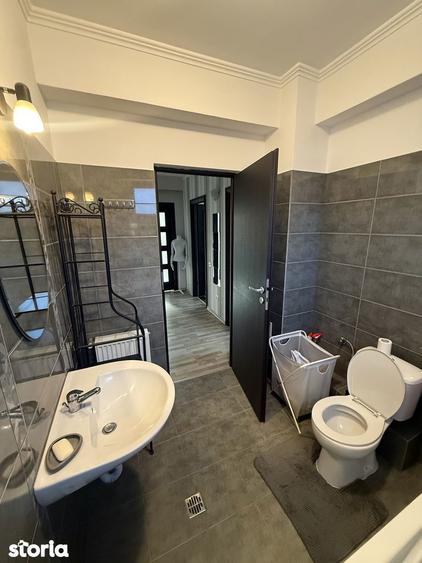 Apartament cu 2 camere, mobilat în Central