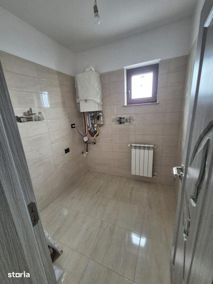 Casă cu 5 camere cu Teren 540 Mp în Măgura