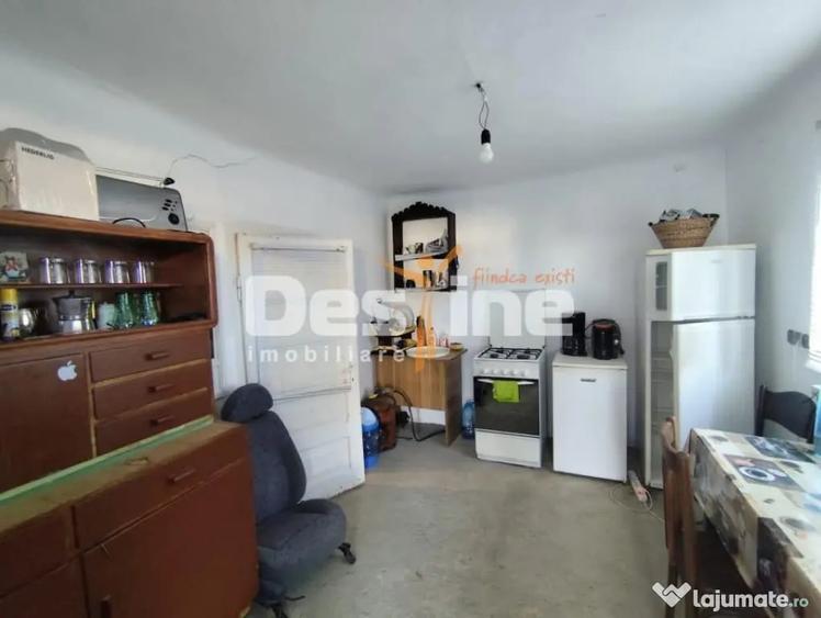 Casă cu 3 camere cu Teren 1410 Mp în Cocorăștii Mislii