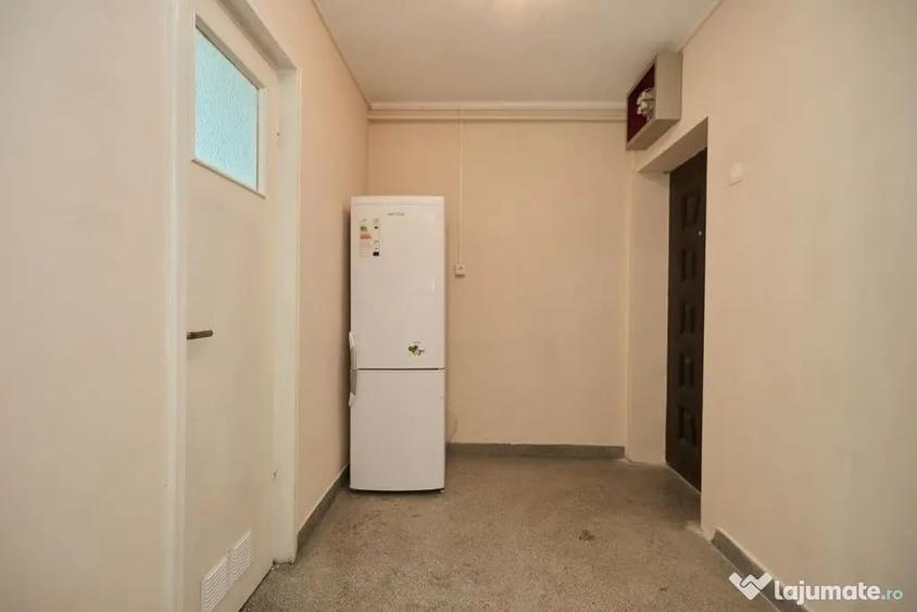 Apartament cu 2 camere semidecomandat în Teilor