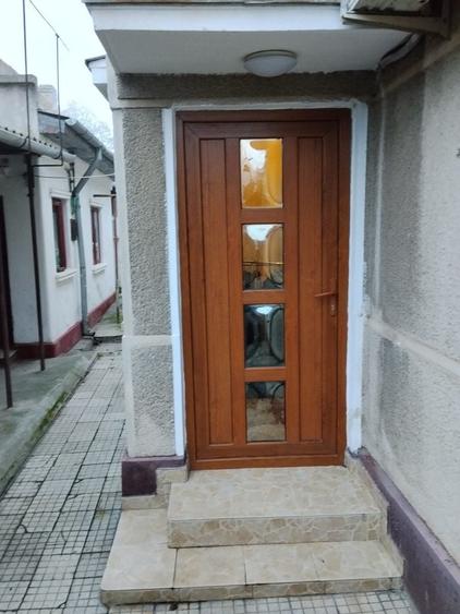 Casă cu 4 camere în Tăbăcărie
