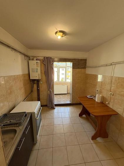 Apartament cu 3 camere decomandat în Alexandru cel Bun