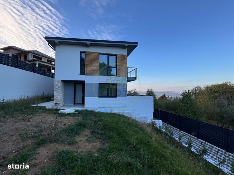 Casă cu 4 camere în Feleacu