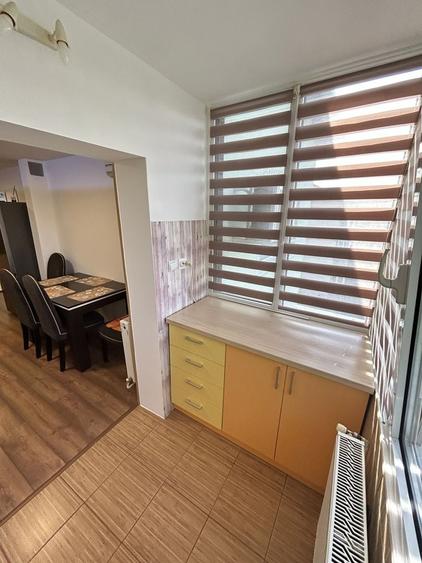 Apartament cu 2 camere decomandat în Girocului