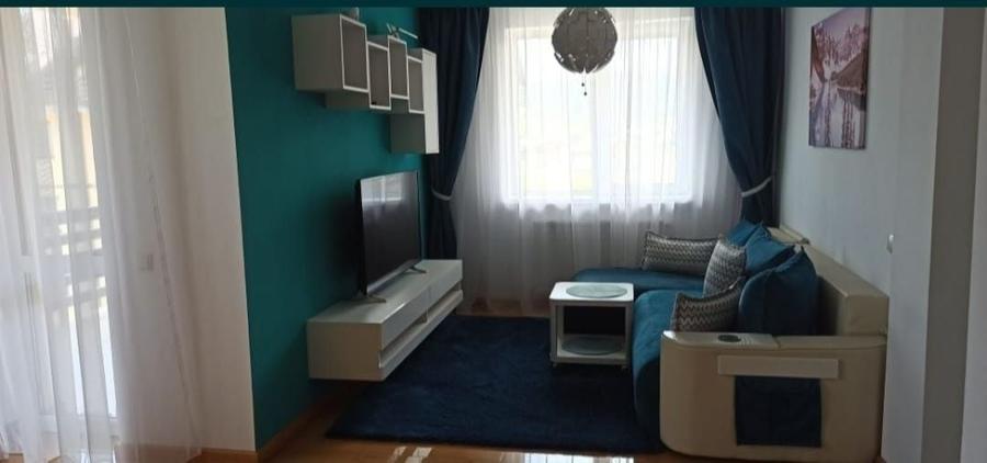 Apartament cu 3 camere decomandat în Tohanu Nou