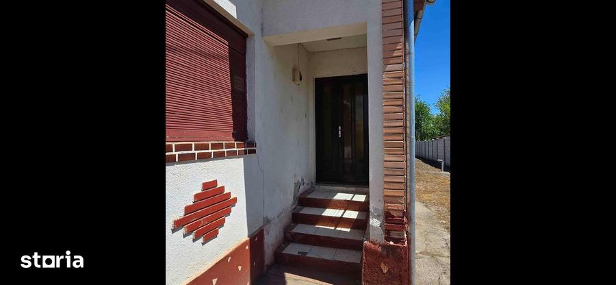 Casă cu 3 camere cu Teren 744 Mp în Decebal