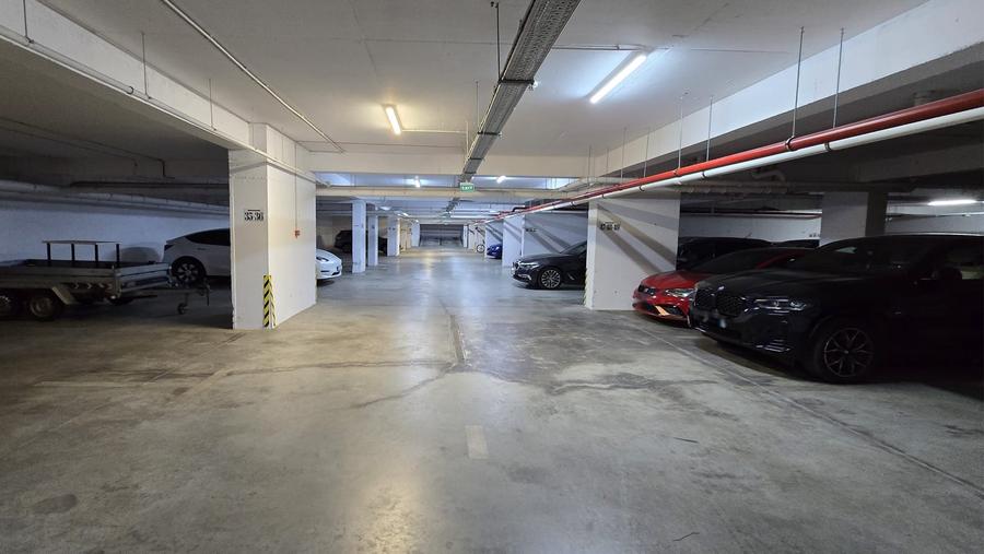 Apartament cu 3 camere decomandat în Iancu Nicolae