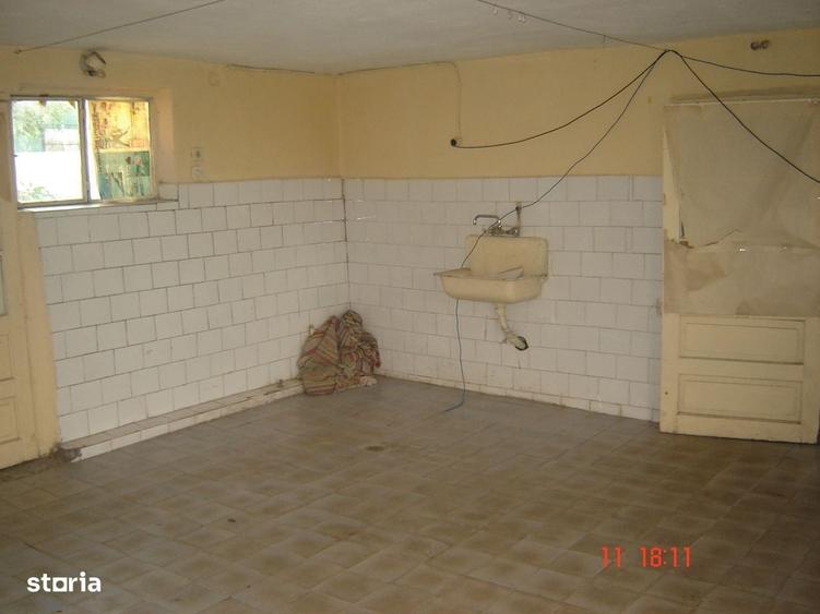 Spațiu comercial, în Căldăraru