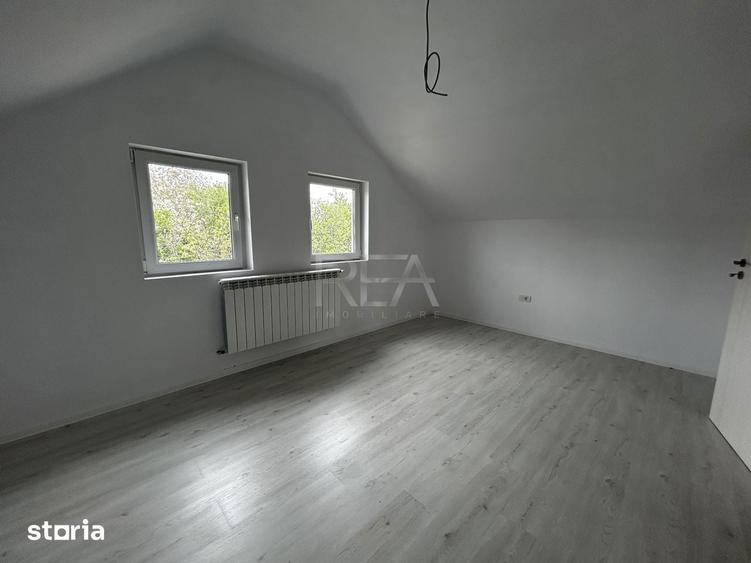 Casă cu 5 camere cu Teren 250 Mp în Central