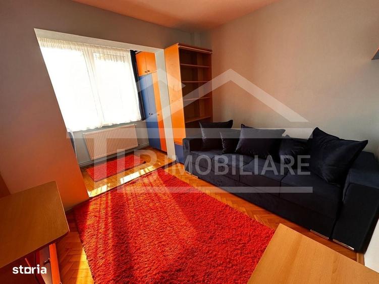 Apartament cu 3 camere decomandat în Tudor