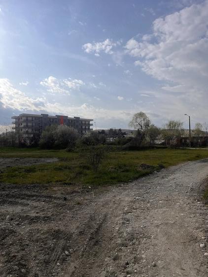 Teren de 1100 mp, în Central