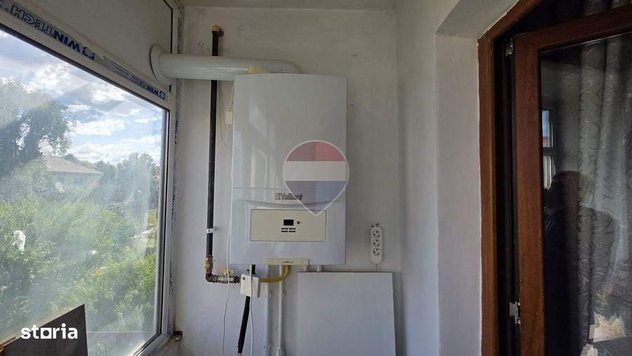 Apartament cu 2 camere semidecomandat în Coman