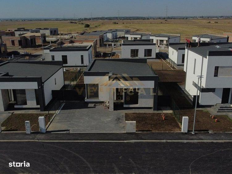 Casă cu 4 camere în Dobreni