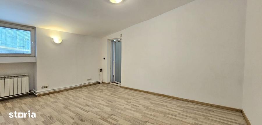 Apartament cu 4 camere în Iancului
